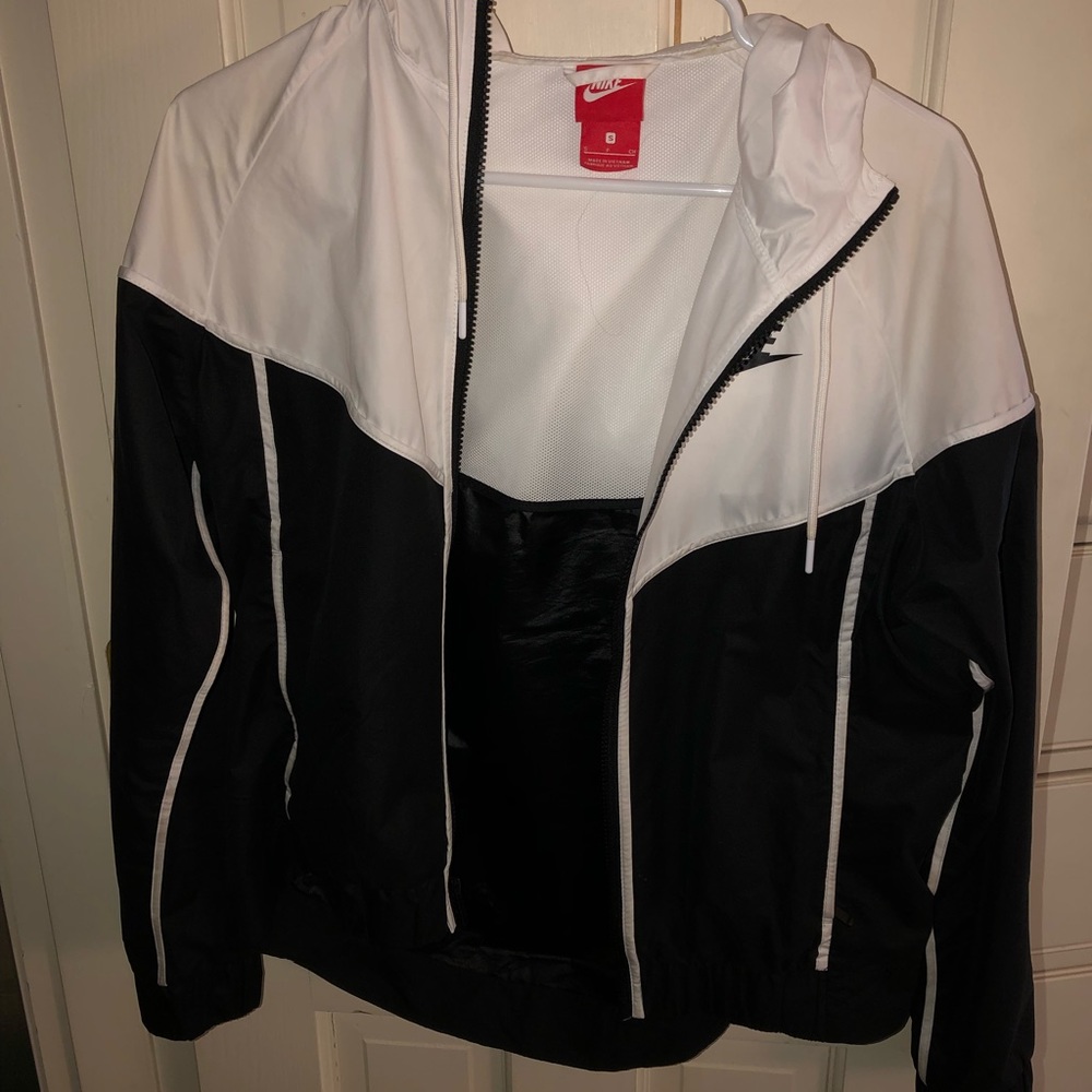 Nike windbreaker